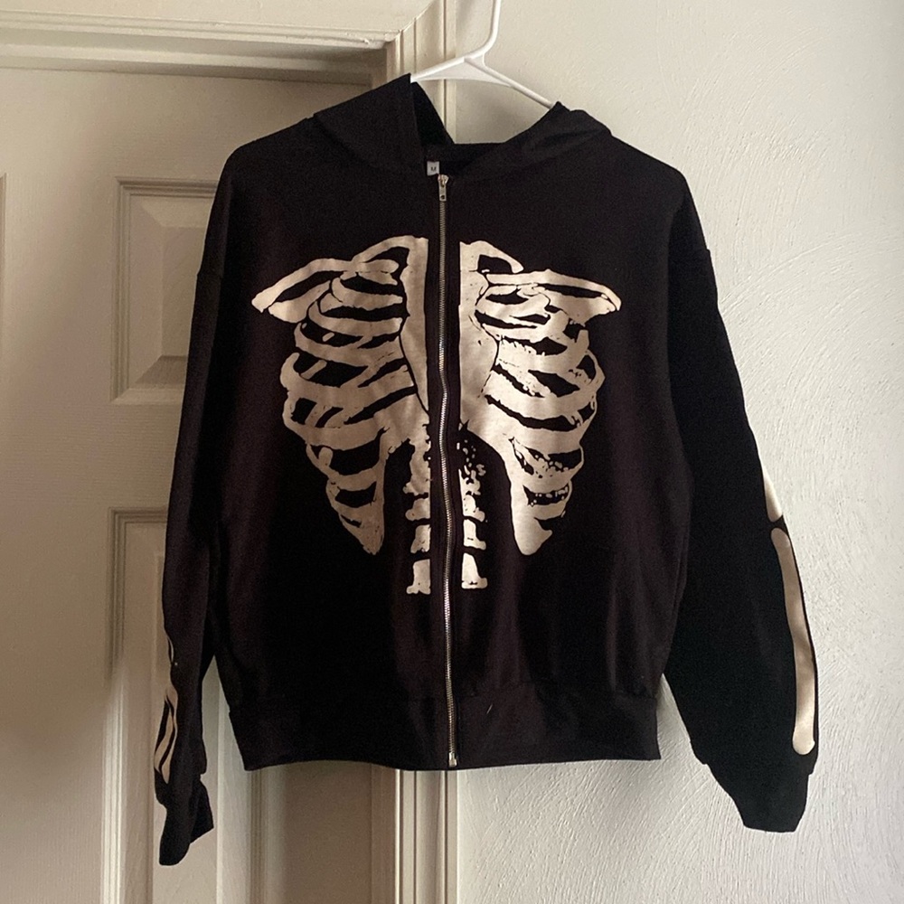 Used skeleton hoodie